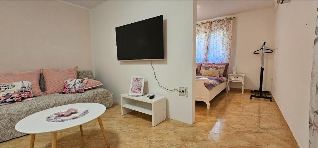 Apartment Miska & Studio Roki Dračevac 外观 照片